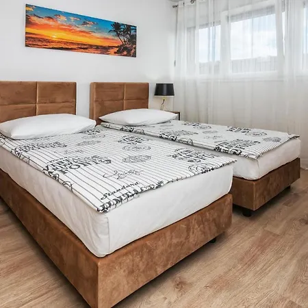 Mare Apartment *
